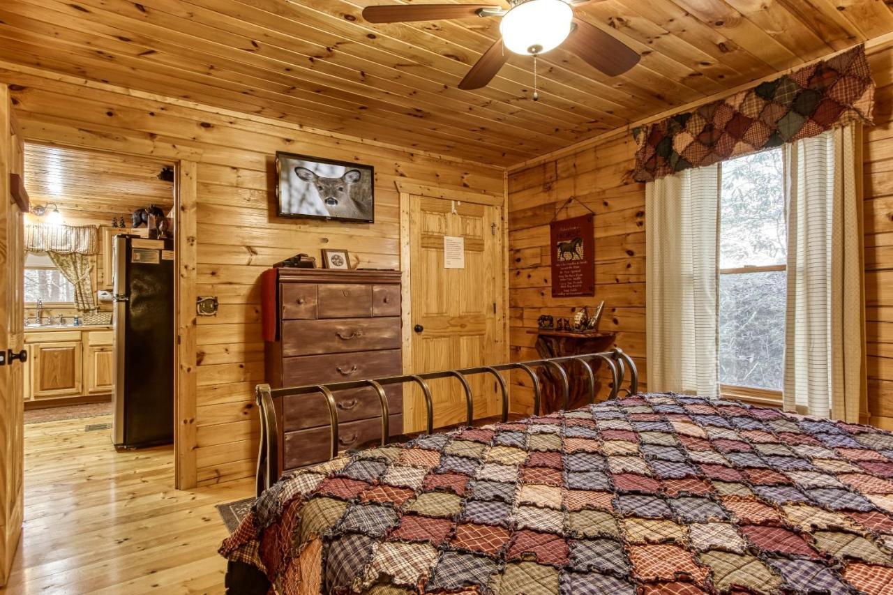 Magical Moments, Hot Tub, Wifi, 1089 Free Tickets Each Paid Day, Dollywood And More Gatlinburg Exterior foto